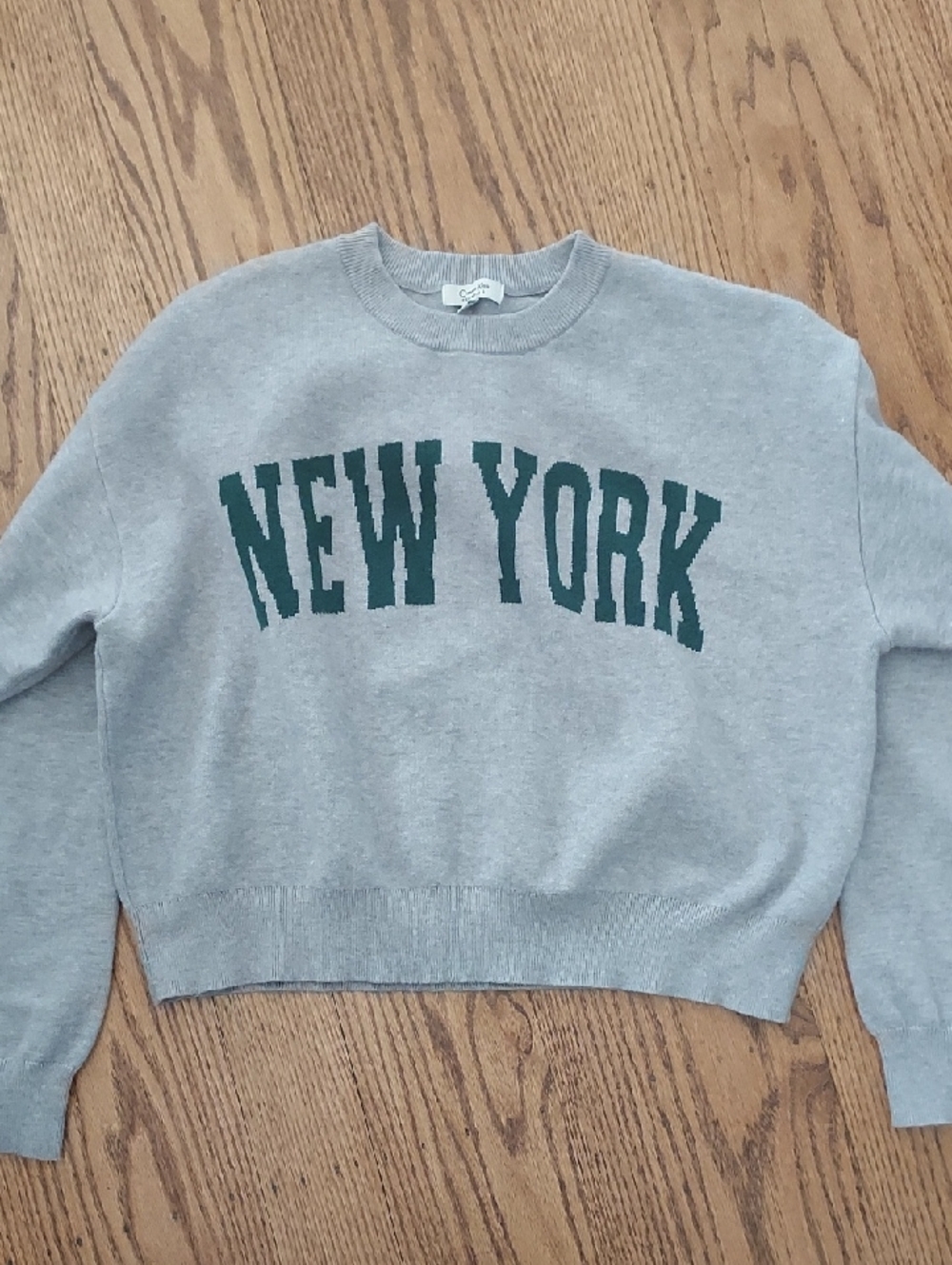 Orange Kiss Essentials New York Boxy Cropped Sweater Gray and  Green M